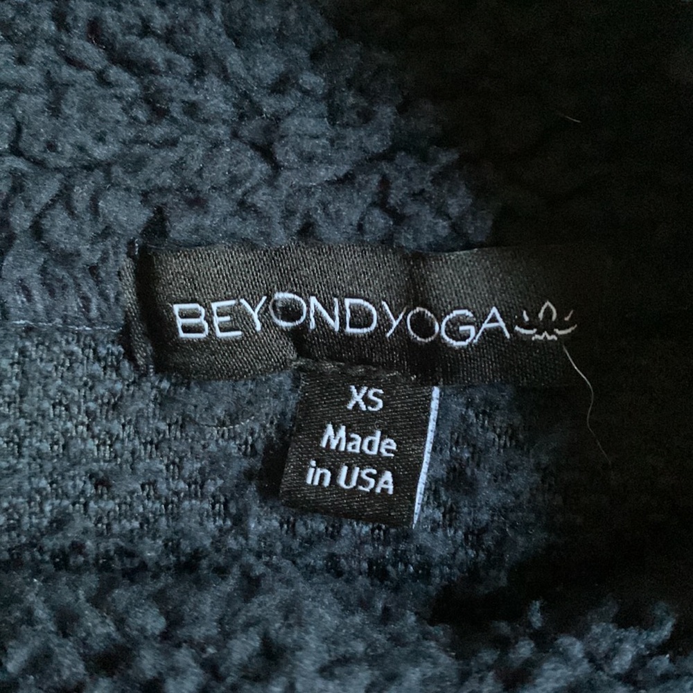 BeyondYoga Sweater - Picture 2 of 2